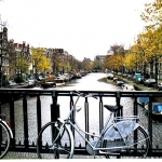 Amsterdam, la ville des canaux et aussi… des vélos